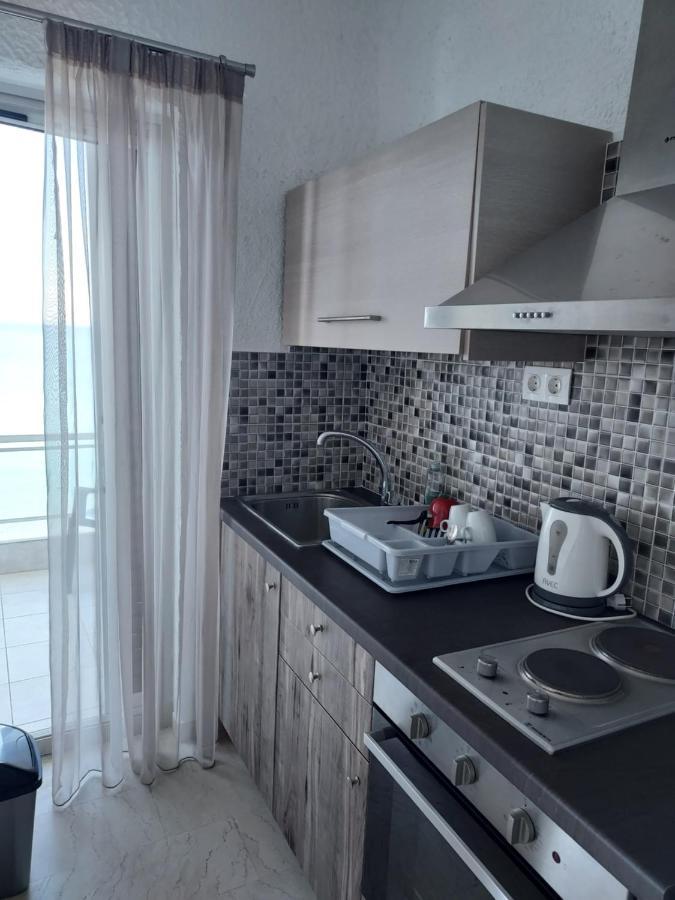 Aqua Apartments Loutrá Oraías Elénis Eksteriør bilde